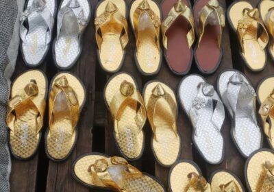 305 Unisex shoes and slippers